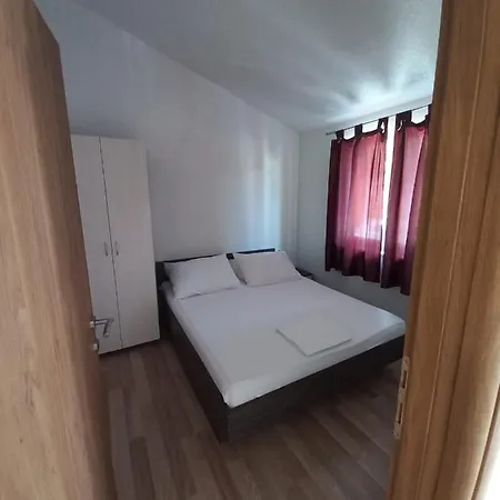 Apartment Jopi *