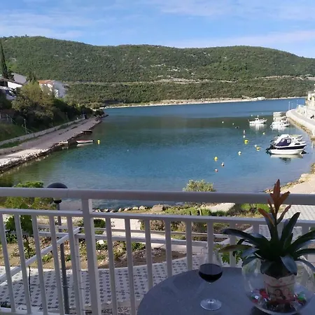 Jopi * Neum